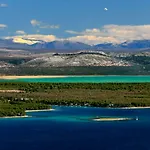 Auto Kamp Cuka Holiday park Pakostane