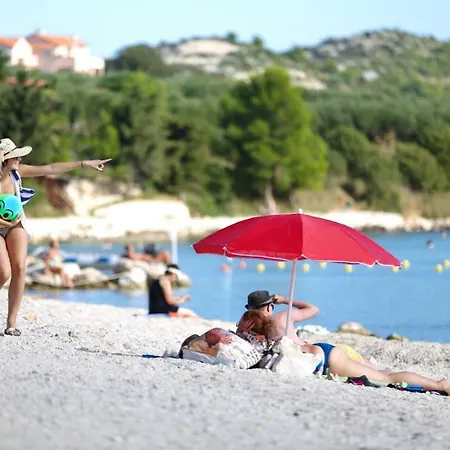 假日公园 Auto Kamp Cuka